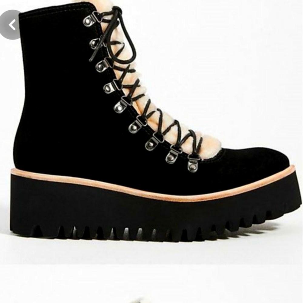 All Black Sherpa Lace-up Boots- black NIB
